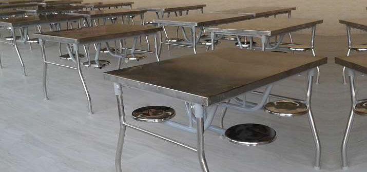 4 Seater SS Dinning Table Sliding Type