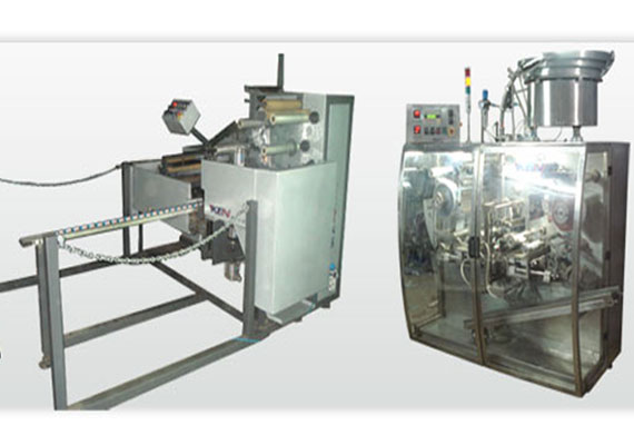 Our company manufactures and exports a wide assortment of Dangler Packing Machine. This sophisticated packaging equipment.