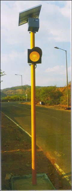 yellow solar blinker traffic light